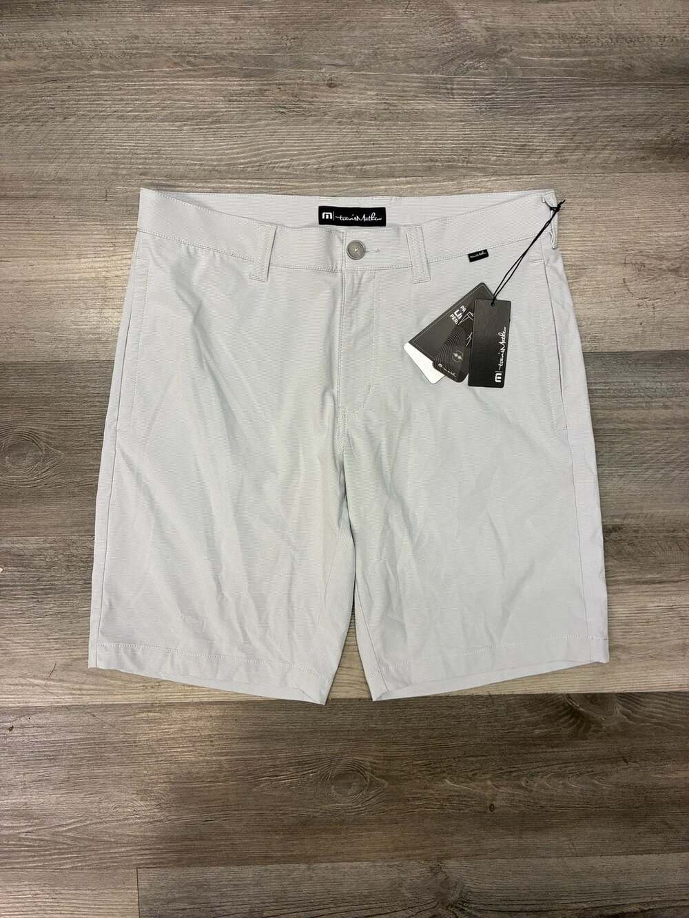 TravisMathew Performance Shorts Size 32 Light Gray Stripe Golf